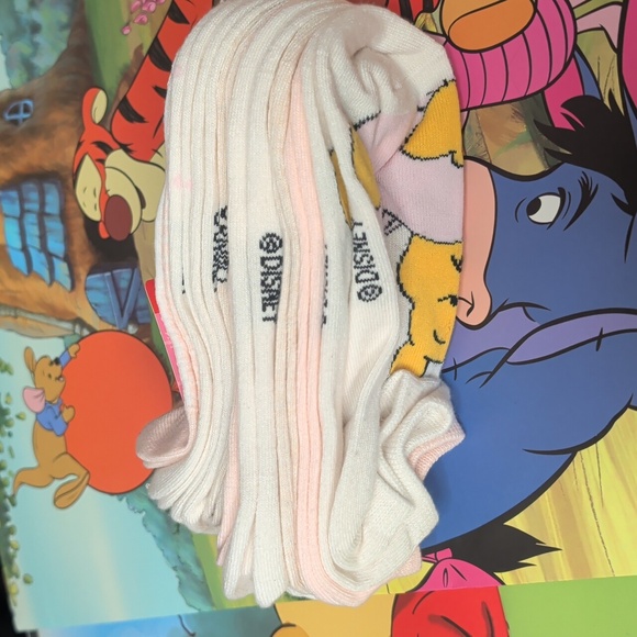 NWT 2 Disney Colorful Winnie the Pooh and Friends Gift Bags & 9 NWT Socks - Picture 7 of 8